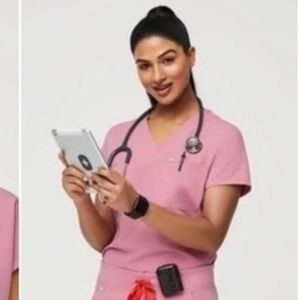 COPY - Figs Catarina chalk pink top